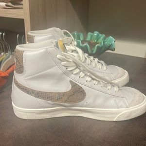 Nike blazers - never worn
